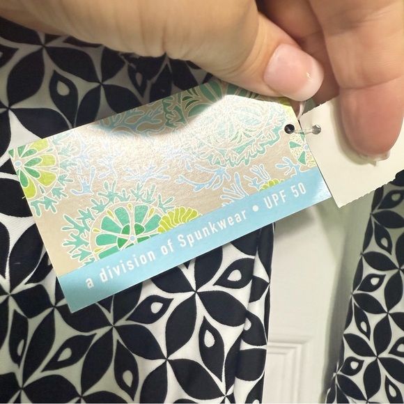 Southwind Hudson 3/4 Sleeve V-neck Dress Medium Petals Black and White - Picture 4 of 8